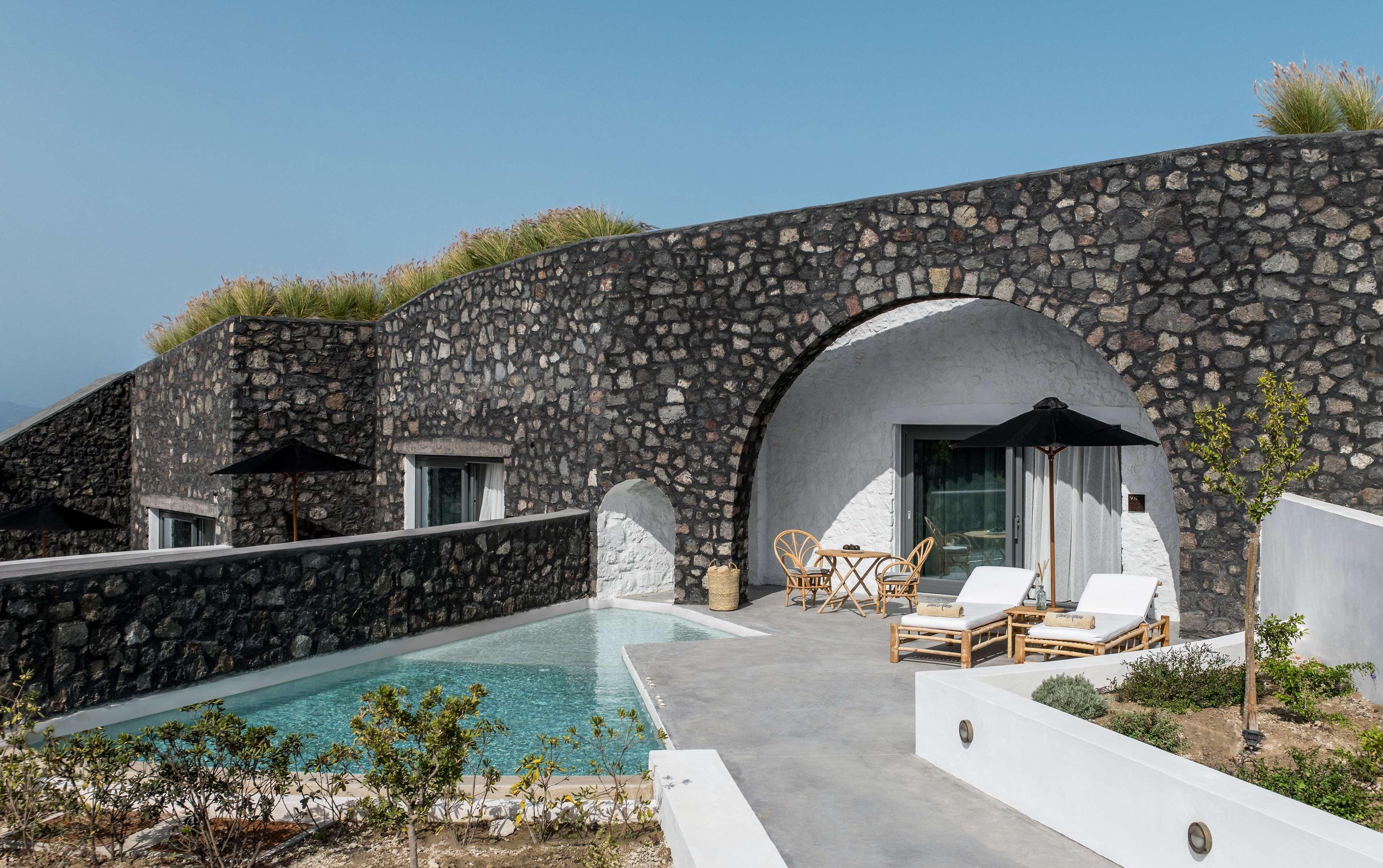 Partial Sea View Suite with Pool or Jacuzzi